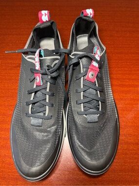 Bala Black Men's Sneakers with Pink Accent Tabs